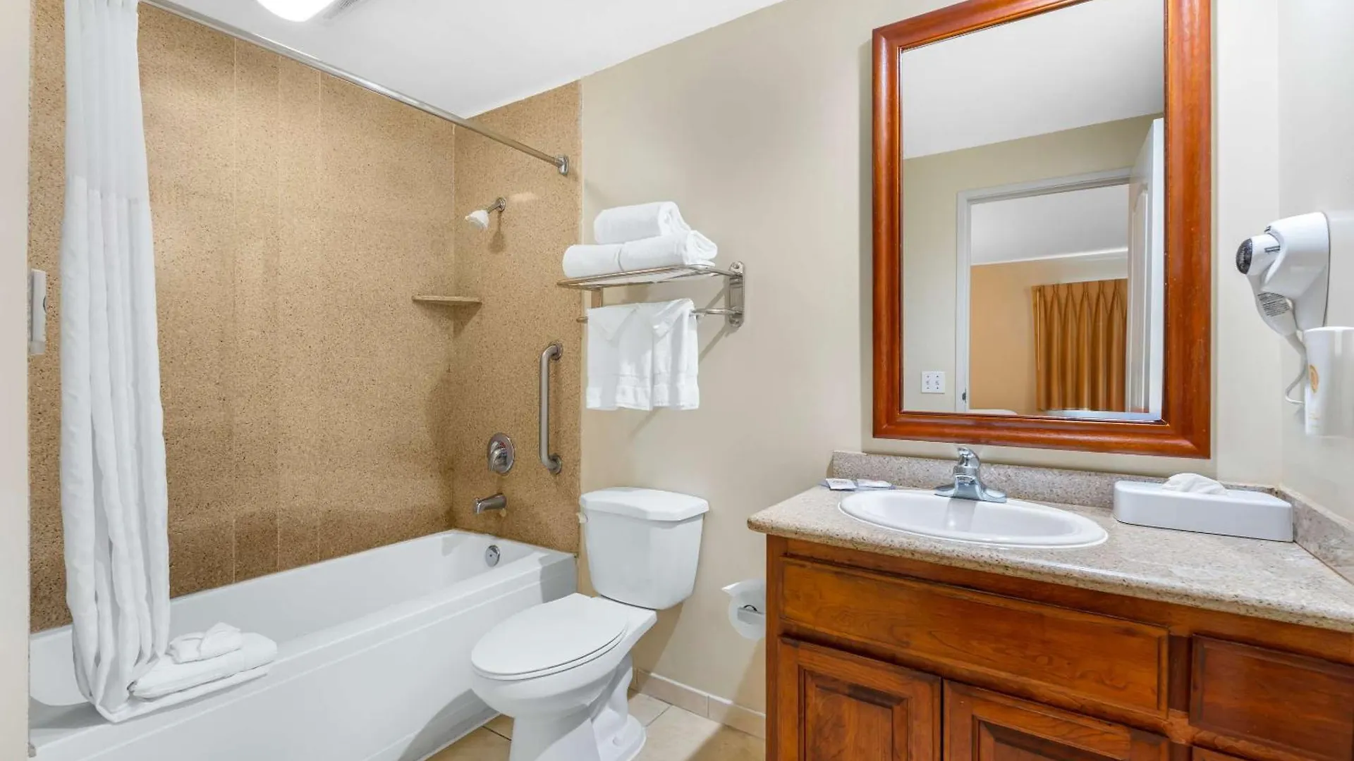 Comfort Inn Cockatoo Near Lax Airport Hawthorne 2*,