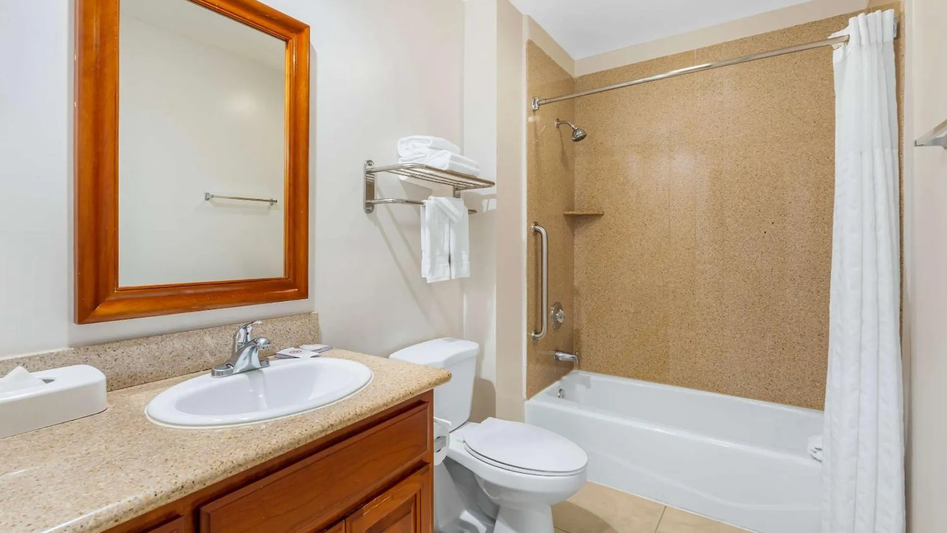 Comfort Inn Cockatoo Near Lax Airport Hawthorne 2*,  United States